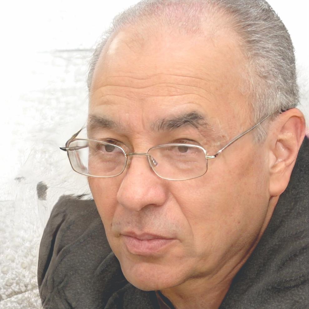 Lic. Roberto Silva, coordinador de programas comunitarios